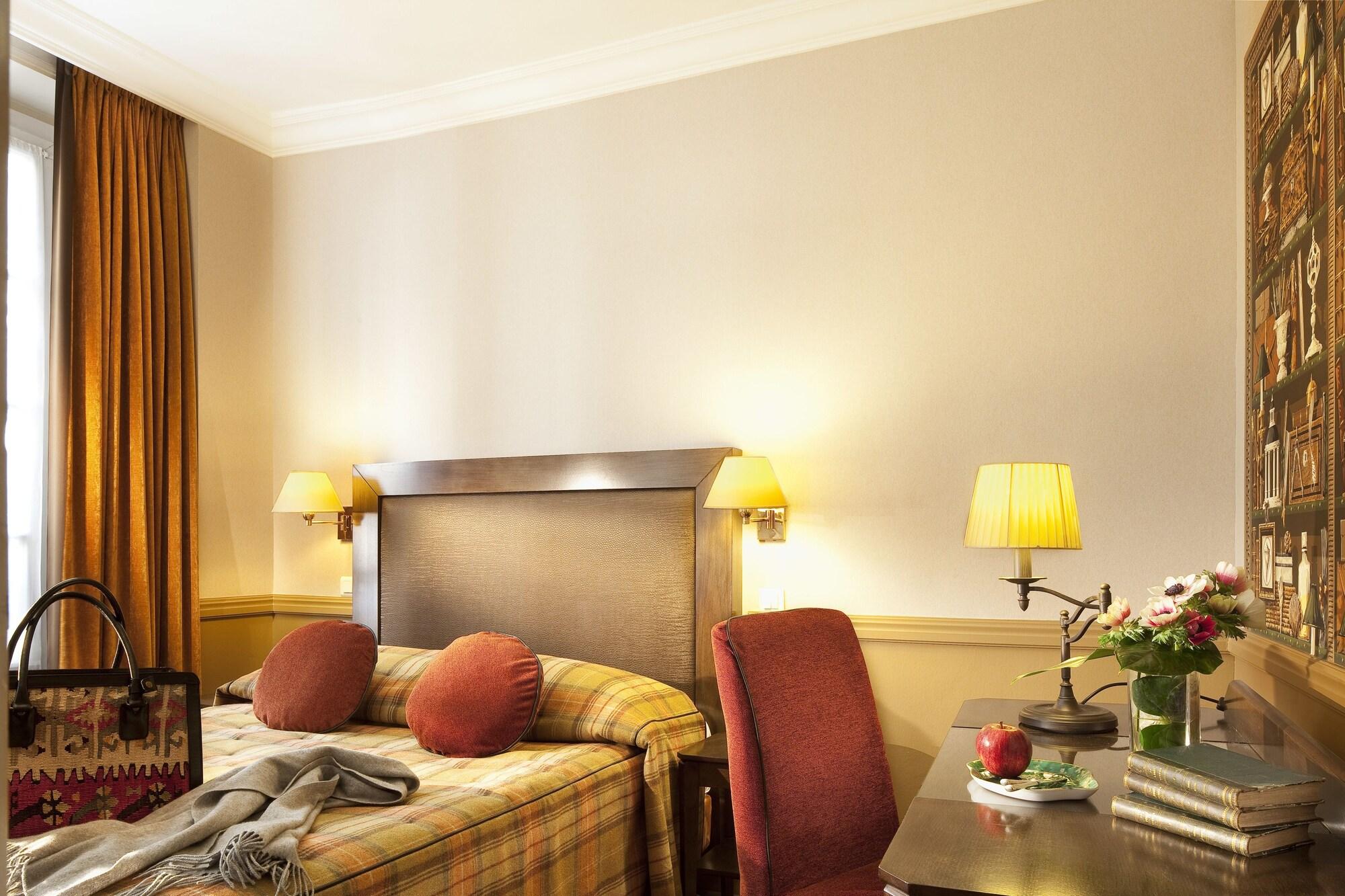 Hotel D'Albion Париж Екстериор снимка