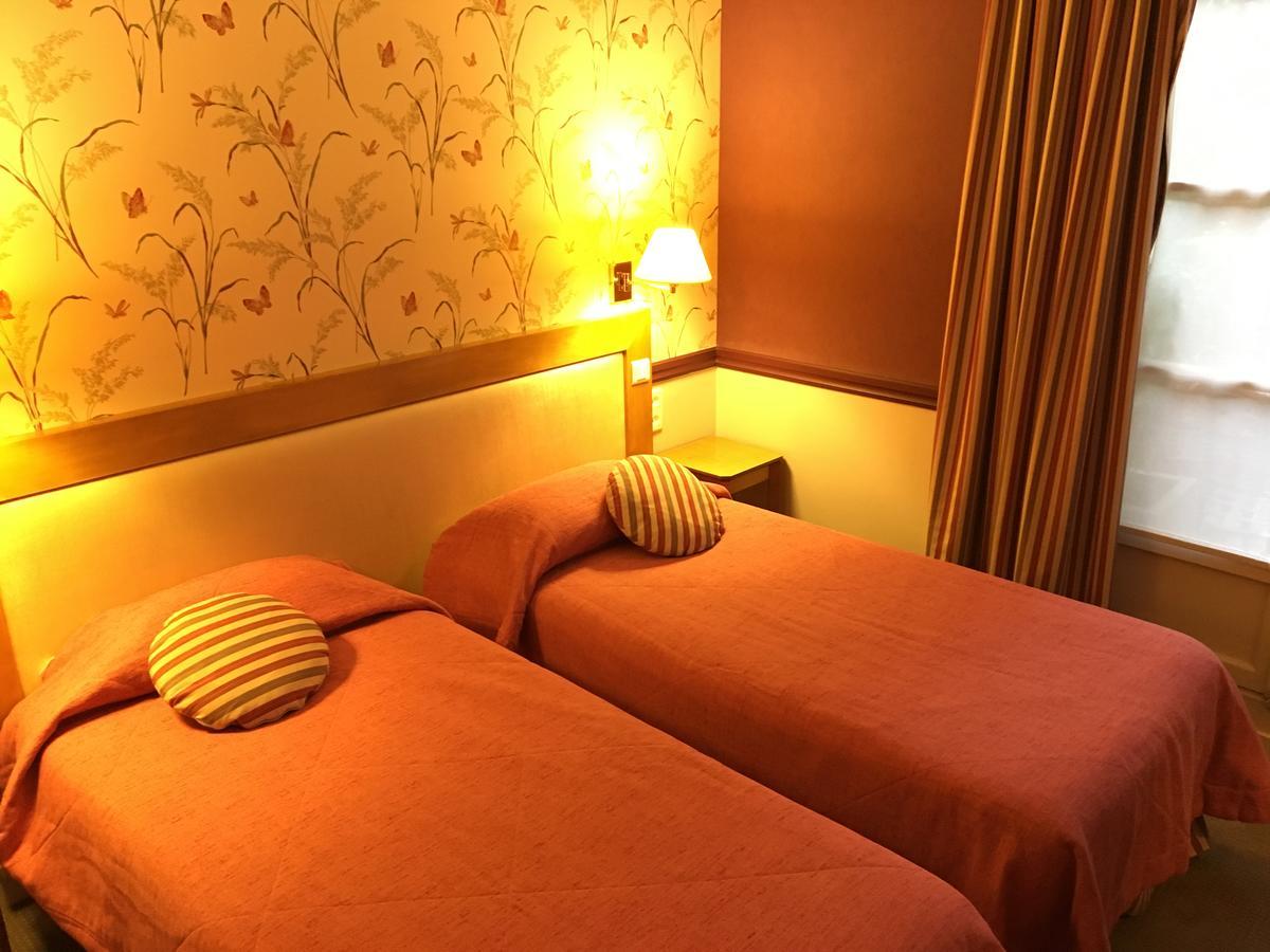 Hotel D'Albion Париж Екстериор снимка