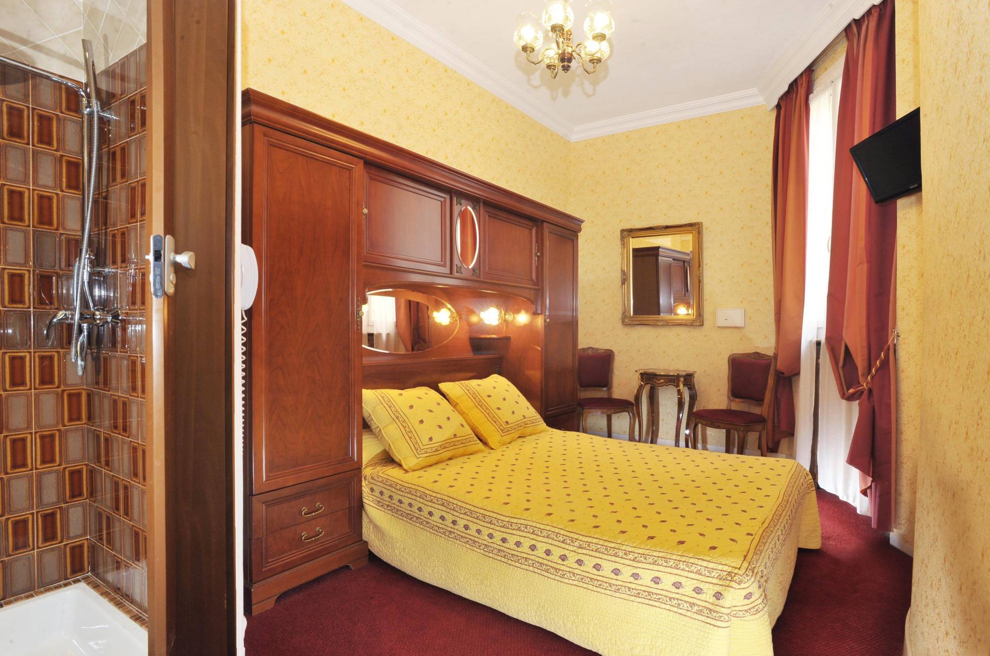 Hotel D'Albion Париж Екстериор снимка